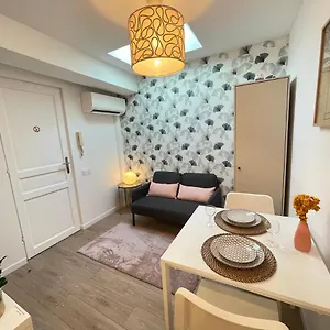 Renting - Fersen - 2 Vieil - Ac - Safranier - Big Terrace Appartamento