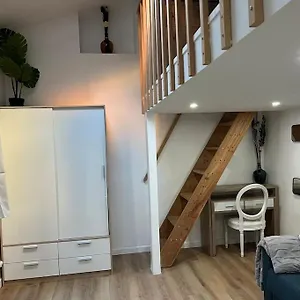 https://charmant-2-pieces-au-calme.fr-paris.fr